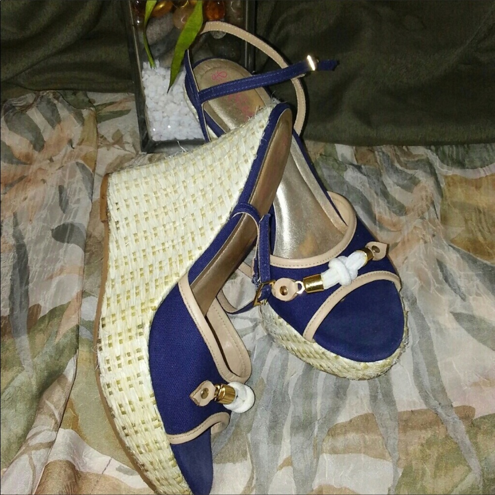 Lilly Pulitzer wedges 9.5